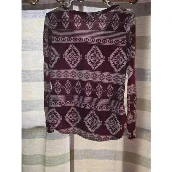 Navajo Indian Print Long Sleeve V-Neck Light weight sweaterRue21 Xl - Picture 4 of 4
